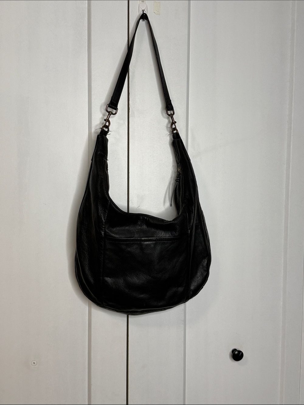American Leather Classic Black Leather Shoulder Bag - Stylish Everyday Hobo